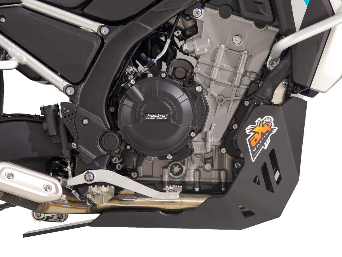 AXP skidplate op de Kove 800X. Licht, extreem sterk en optimale bescherming voor adventure en intensief offroad rijden.
