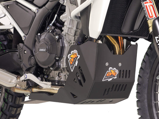 AXP skidplate op de Kove 800X. Licht, extreem sterk en optimale bescherming voor adventure en intensief offroad rijden.
