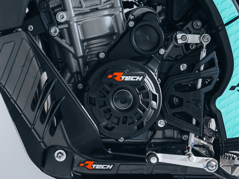 R-Tech side engine protector op de Kove 800x