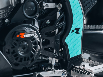 R-Tech side engine protector op de Kove 800x